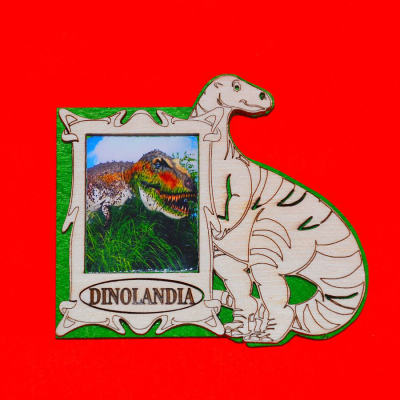 Drewniany DINOAZUR 1 Z WIDOKIEM magnes
