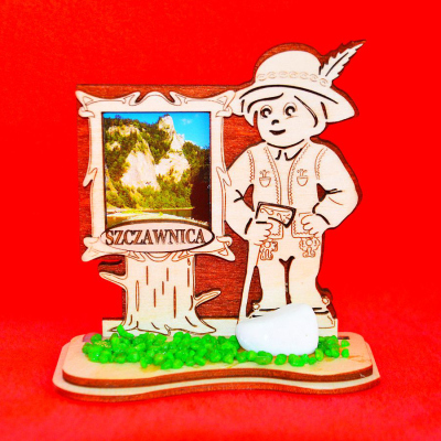 Drewniany GÓRAL Z WIDOKIEM na podstawce